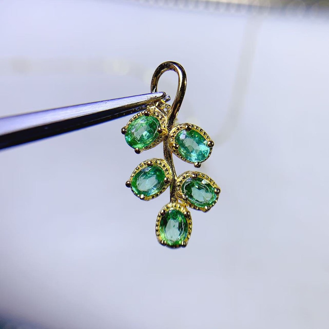 Ethnic Fashion Designers - 豪華な本物のエメラルド S925 シルバー ペンダント 壮大なデザイナーが作成したジュエリー作品 究極の豪華なファッションギフト