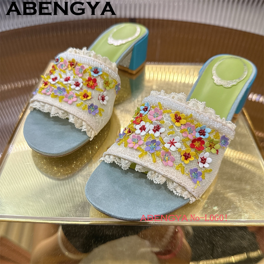 エスニックスタイル小花柄スクエアチャンキーヒールスリッパ女性 - Ethnic Style のレビューと価格