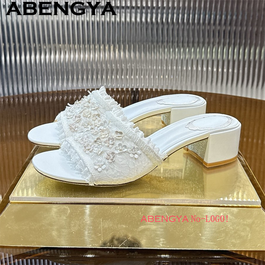 エスニックスタイル小花柄スクエアチャンキーヒールスリッパ女性 - Ethnic Style のレビューと価格