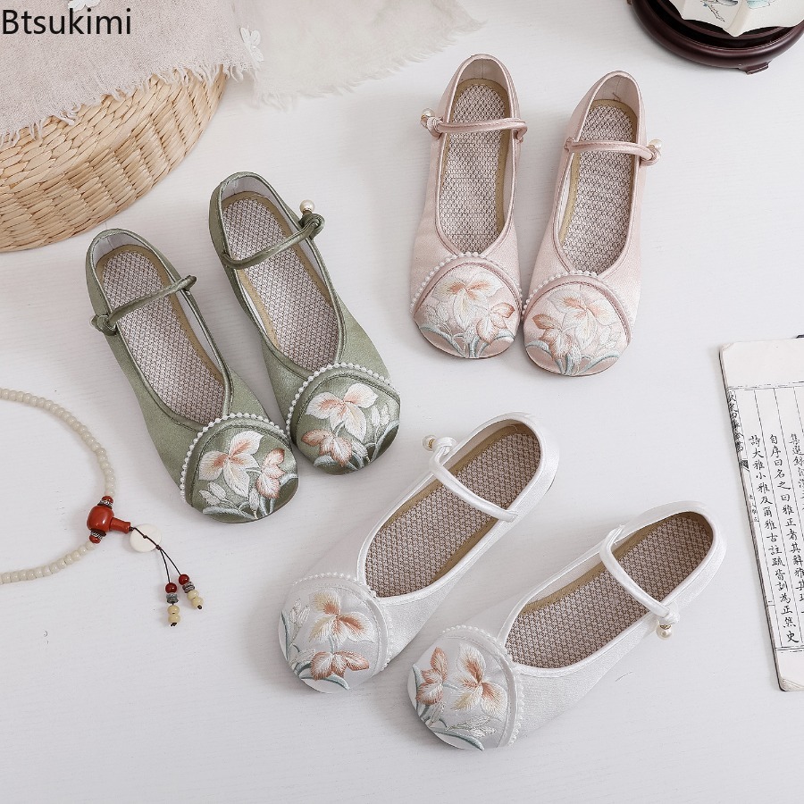 ファッション刺繍中国風ローヒール婦人靴エレガントカジュアルレ - Ethnic And Fashion のレビューと価格