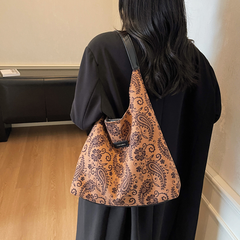 ライト高級ナイロンパターン大容量トートバッグ秋の休暇ファッシ - Women'S Ethnic Fashion Brands のレビューと価格